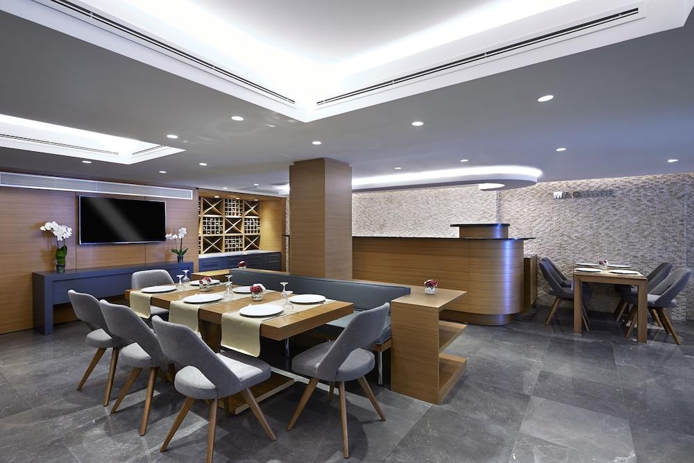 Milport Levent Otel 3*