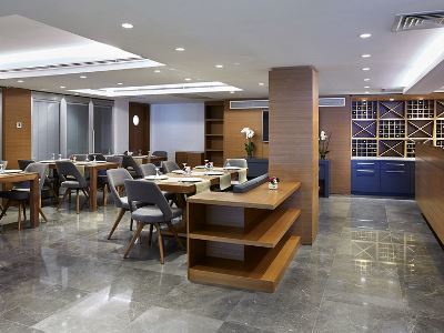 Milport Levent מלון 3*